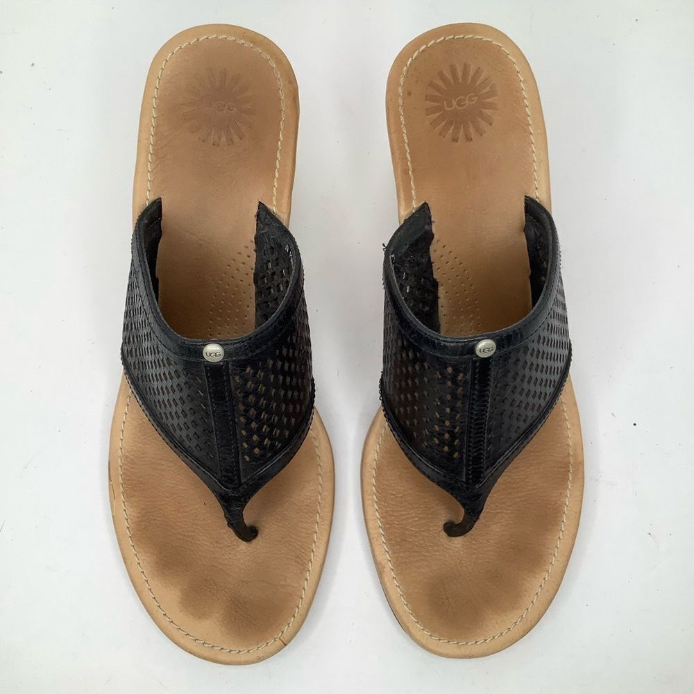 UGG AUSTRALIA SOLENA BLACK LEATHER CUT OUT WEDGE WOMEN'S THONG SANDALS SZ 9W - Picture 8 of 10
